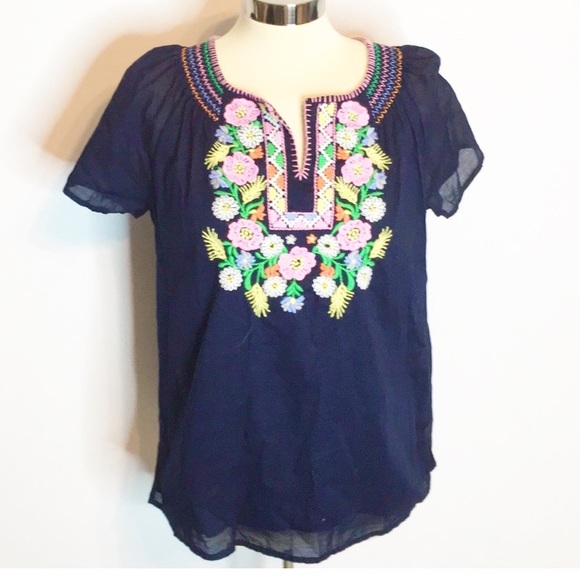 Talbots Tops - FIANLPRICE Talbots embroidered floral peasant top